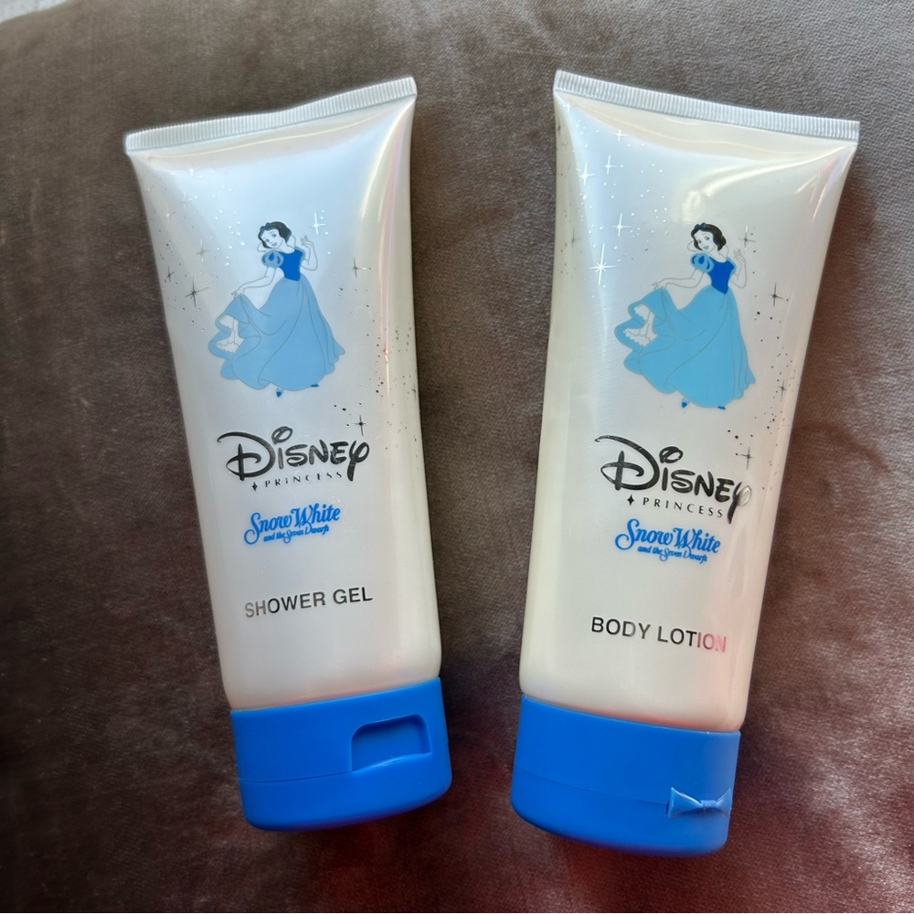Disney Snow White Collectible Shower Gel & Lotion Set 95% Full
